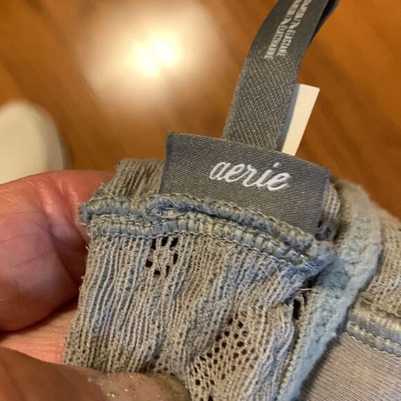 Aerie size medium gray lace razorback brawlage. No padding - Picture 3 of 5